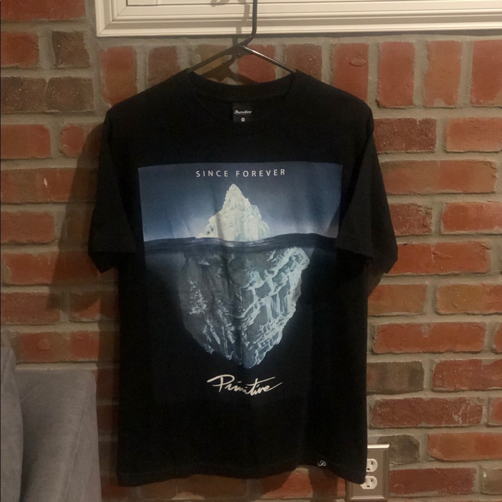 Primitive iceberg tee